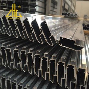 العرف الألومنيوم النتوء