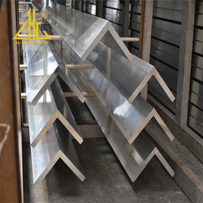 مقاطع زاوية الألمنيوم